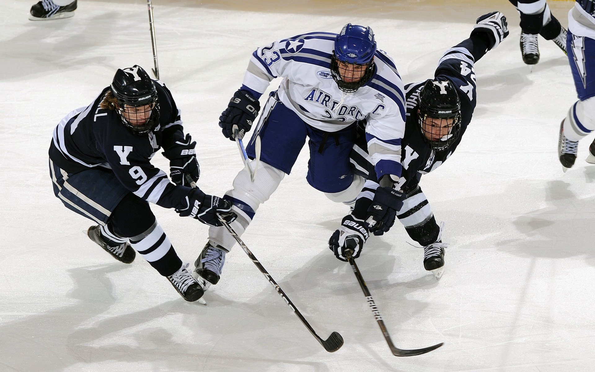 米切尔三分命中率达到赛季新高，米切尔三分集锦